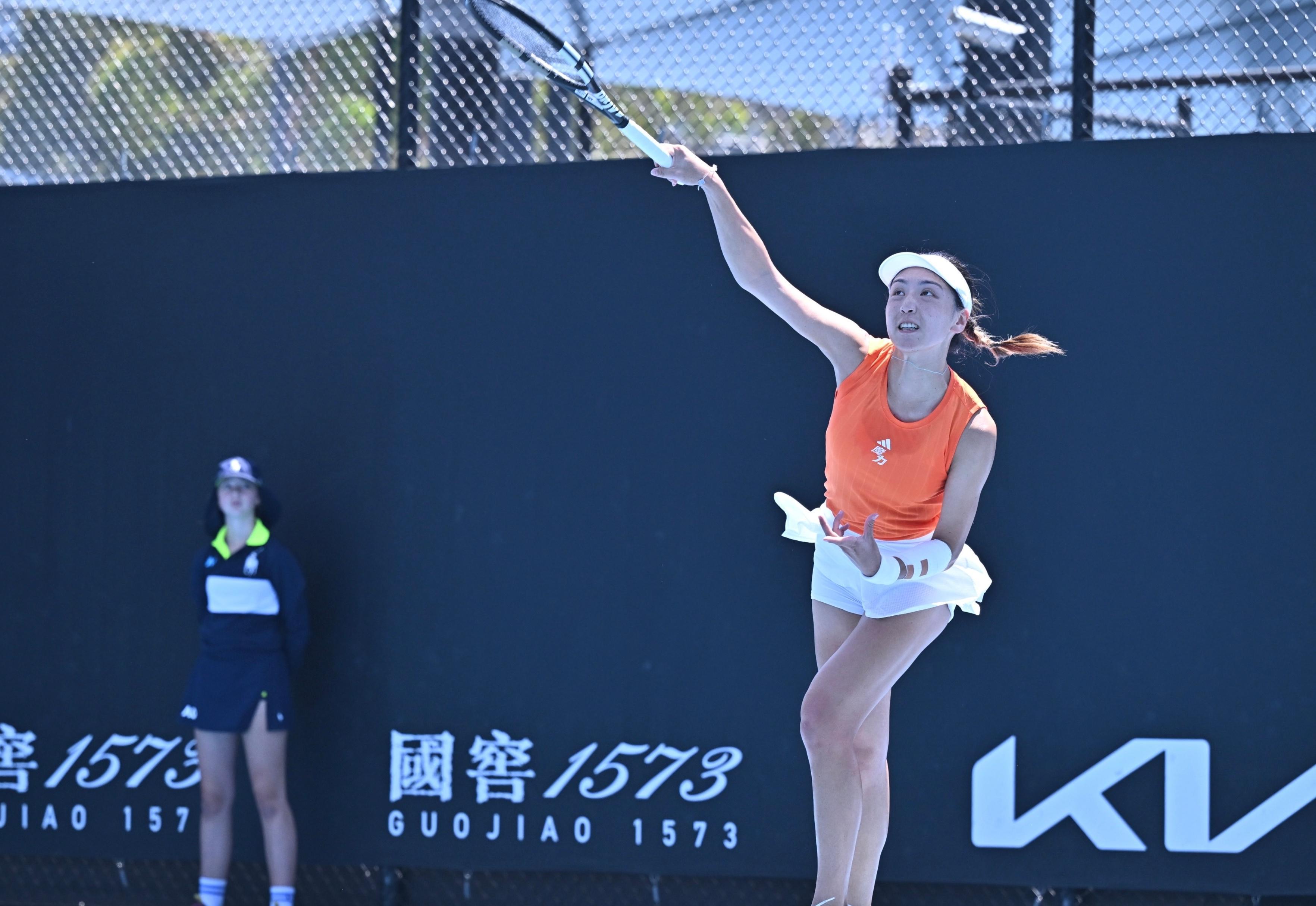 mk体育-又美又能打！王欣瑜澳网2-0晋级：中国莎娃进化，霸气轰10记ACE